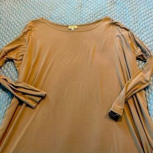 Pico, 1988 three-quarter length tunic top in camel